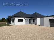 Maison à LE MELE-SUR-SARTHE