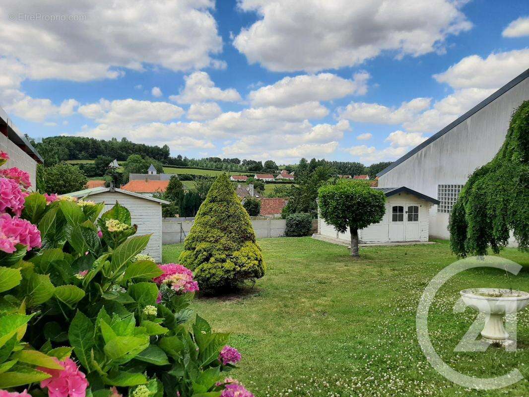 Maison à AIX-EN-ISSART