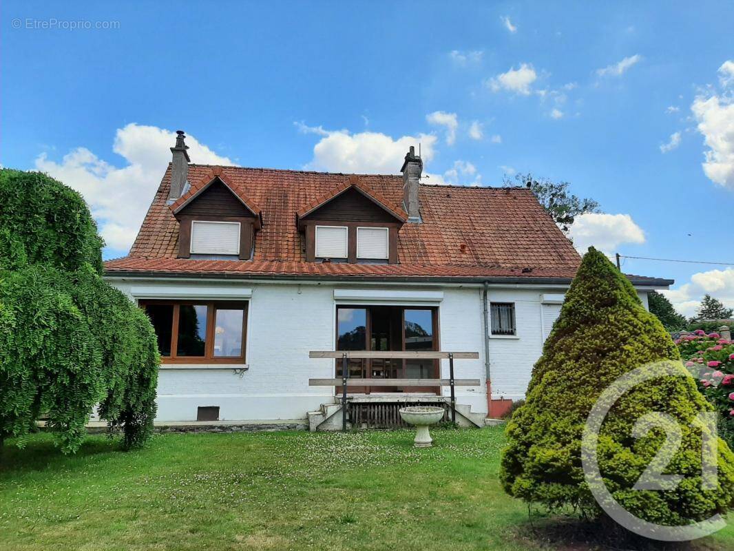 Maison à AIX-EN-ISSART