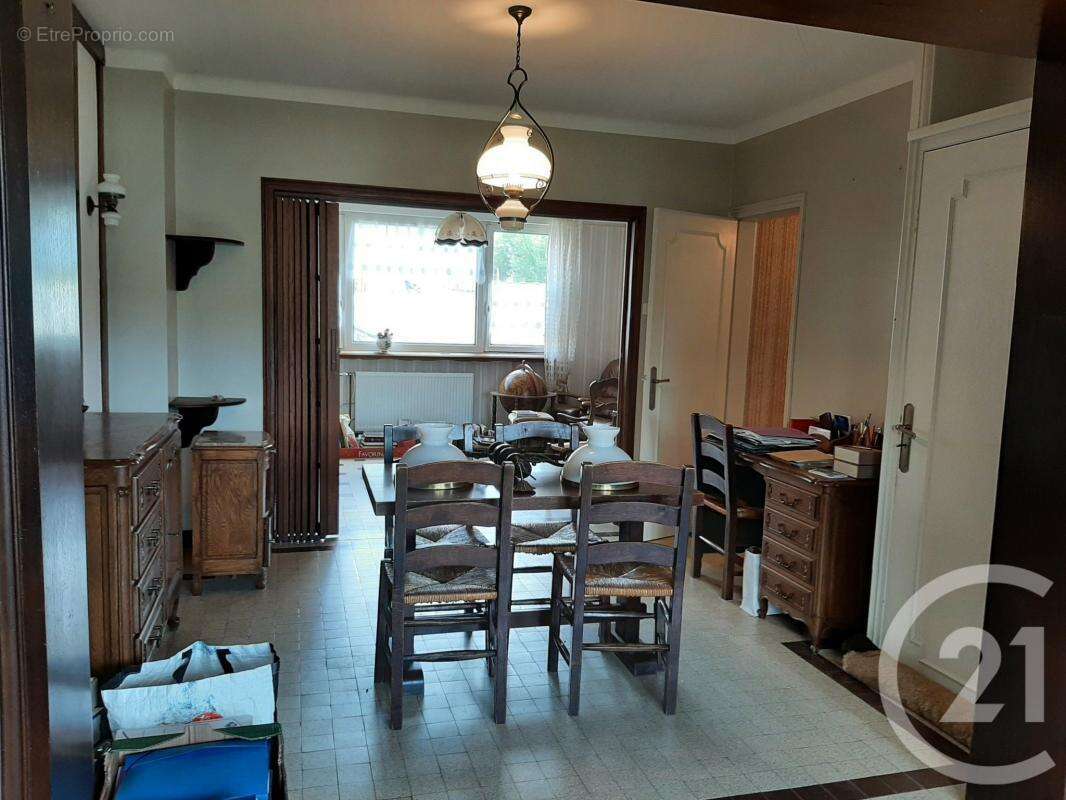 Maison à AIX-EN-ISSART