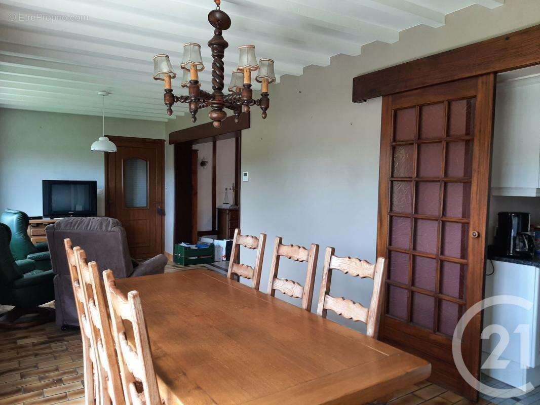 Maison à AIX-EN-ISSART