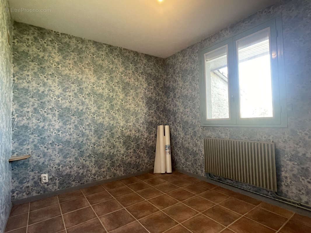 Maison à SAINTE-BAZEILLE