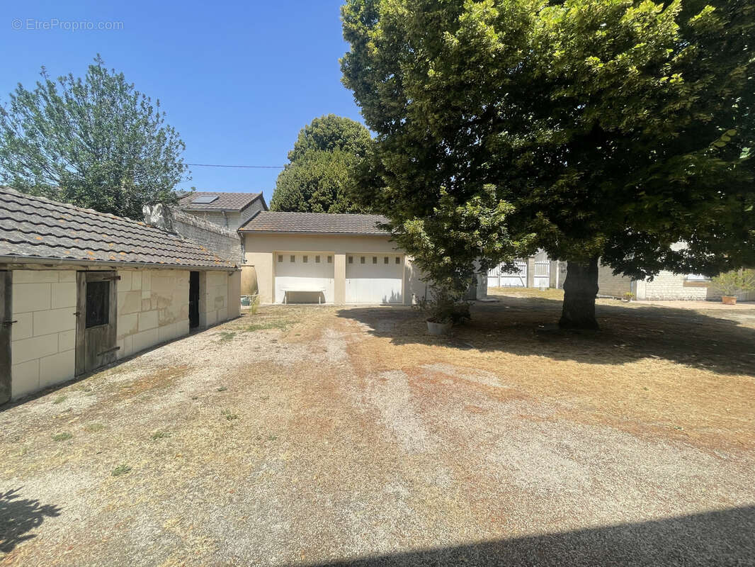 Maison à SAINT-GENEST-D&#039;AMBIERE