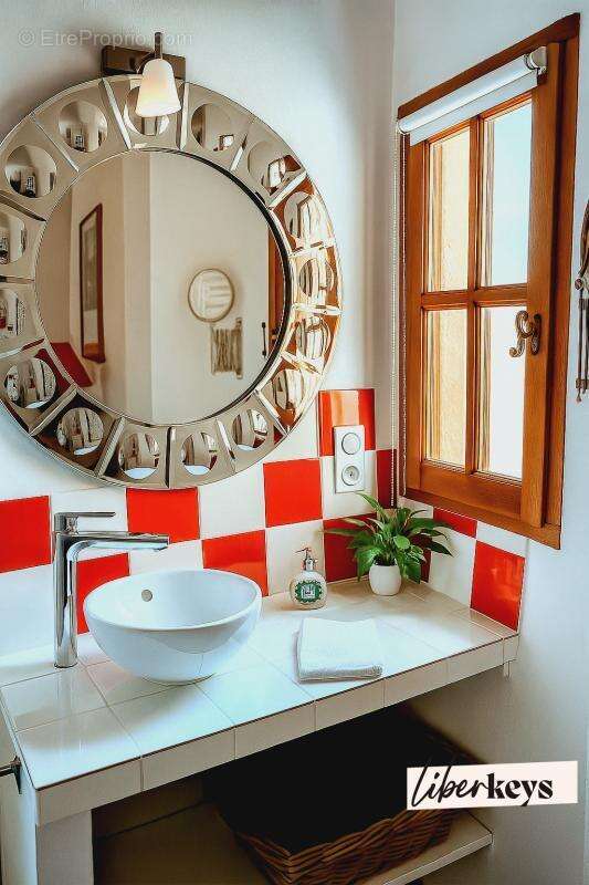 Maison à MOUSTIERS-SAINTE-MARIE