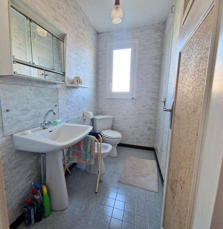 Maison à SAINTE-GENEVIEVE-DES-BOIS