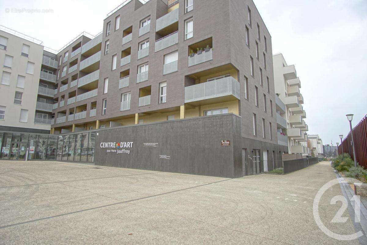 Appartement à BONNEUIL-SUR-MARNE