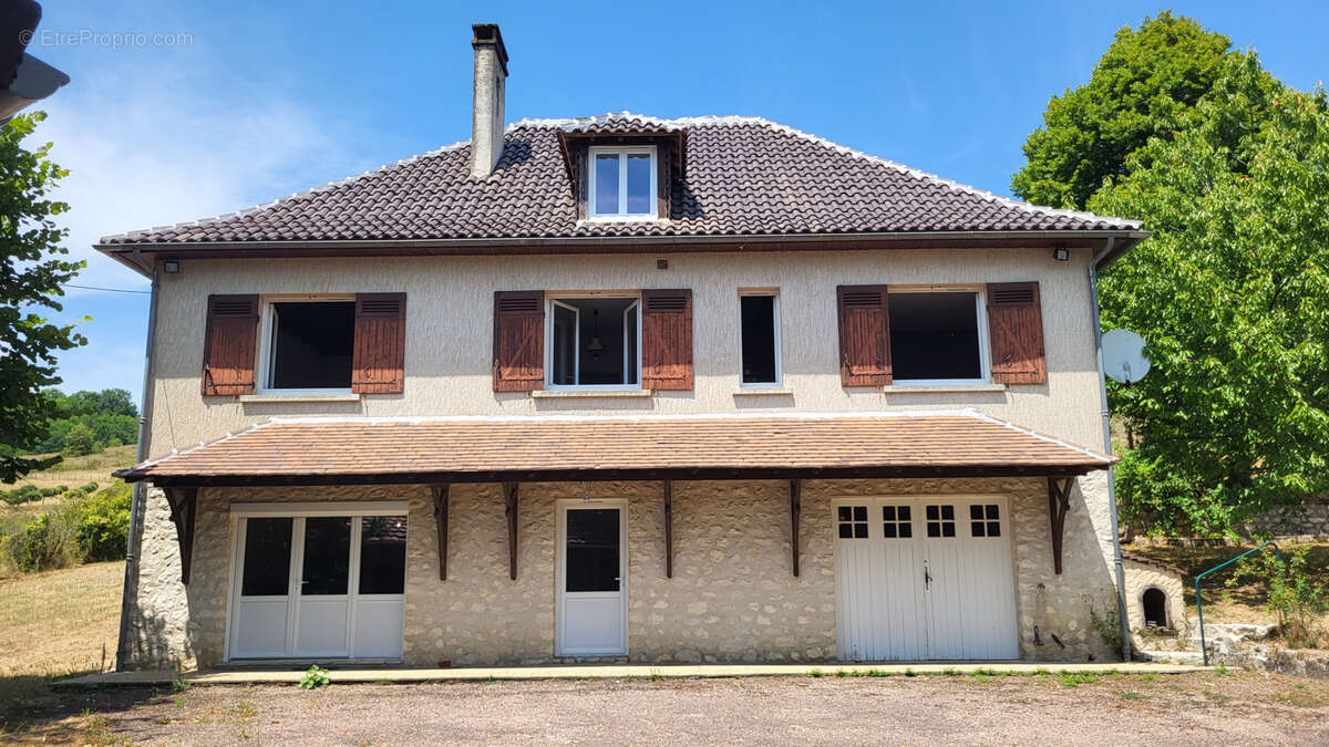 Maison à GRAND-BRASSAC