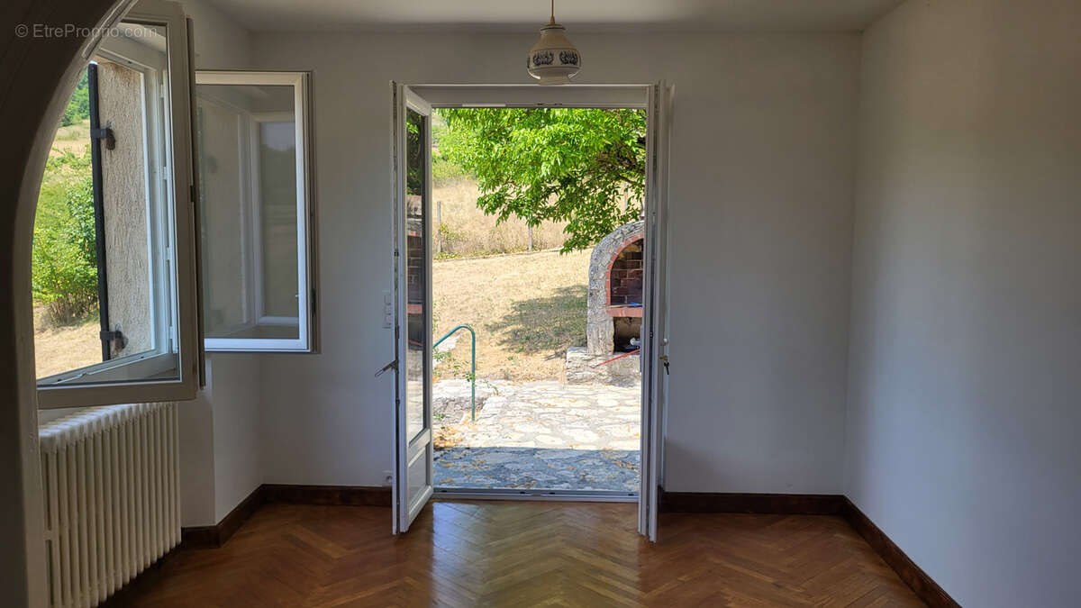 Maison à GRAND-BRASSAC