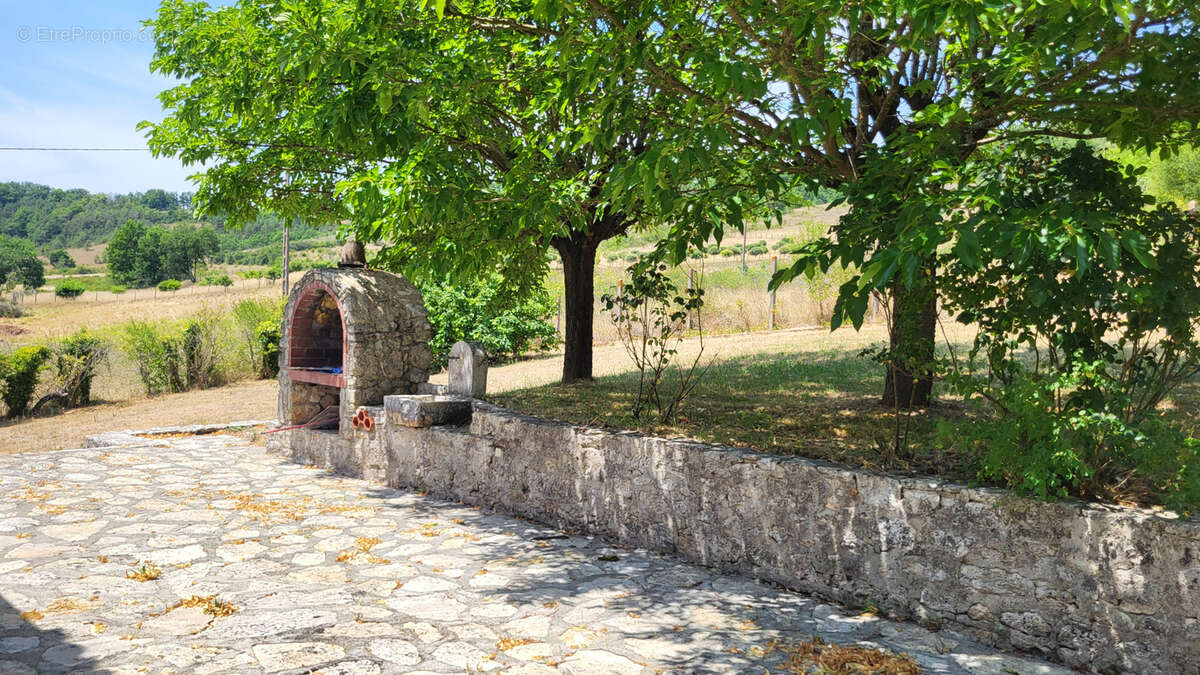 Maison à GRAND-BRASSAC