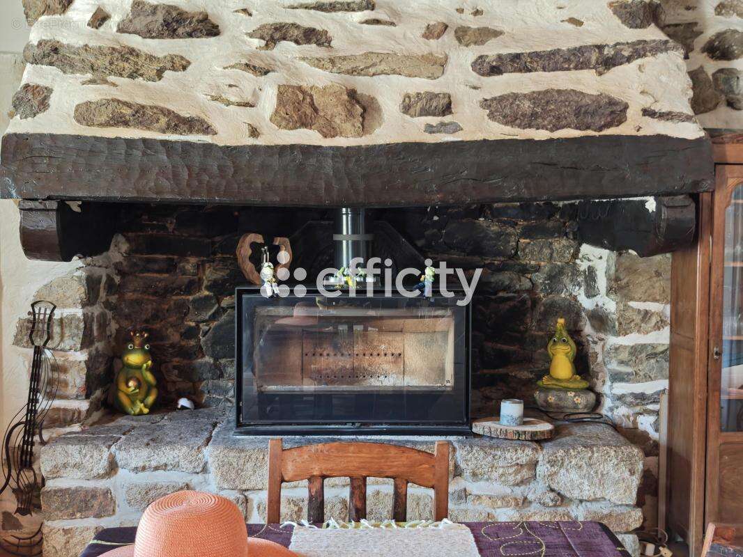 Maison à PLOMODIERN