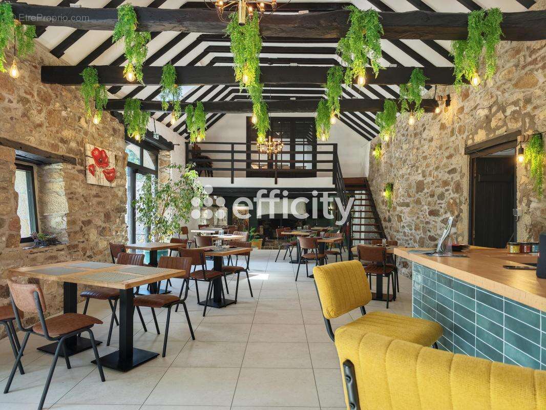 Maison à PLOMODIERN