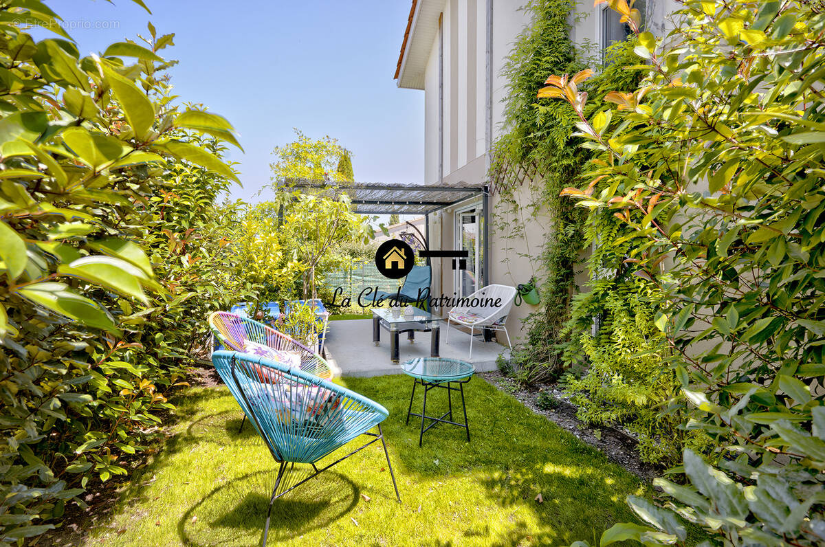 Maison à LE HAILLAN