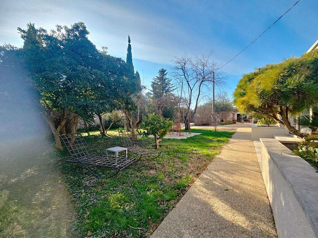 Maison à BARBENTANE