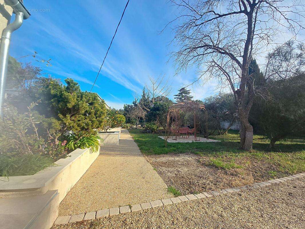 Maison à BARBENTANE