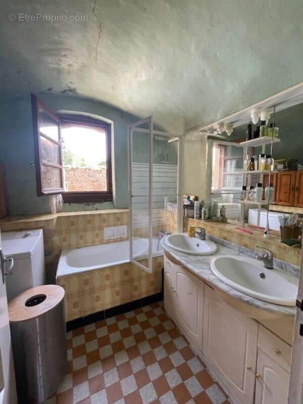 Appartement à AUBIN