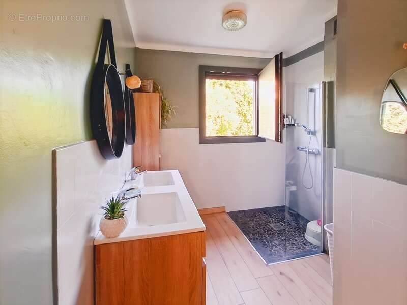 Maison à SAINT-AMOUR