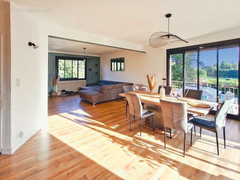 Maison à SAINT-AMOUR