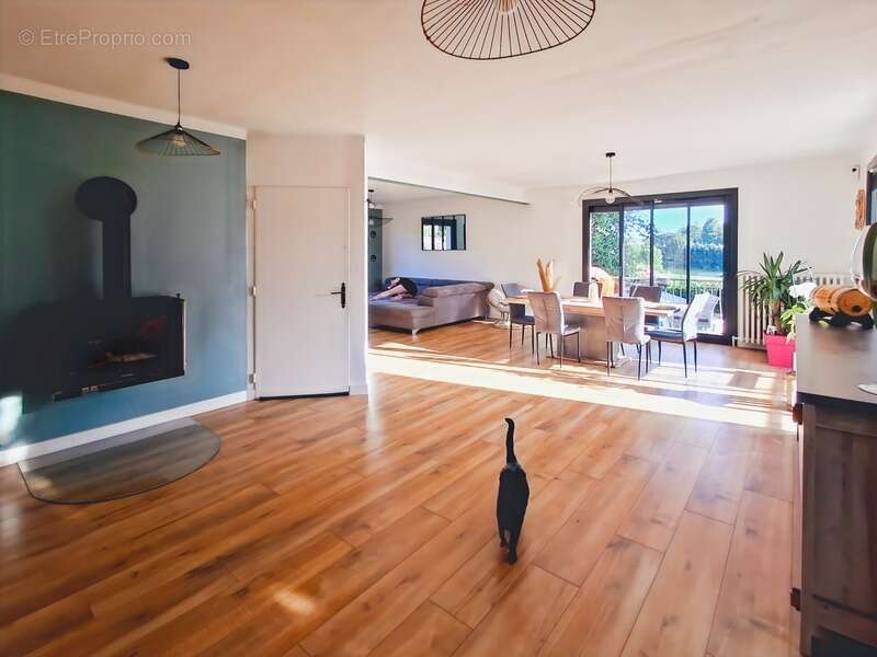 Maison à SAINT-AMOUR