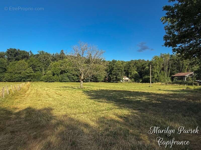 Maison à SERMENTIZON