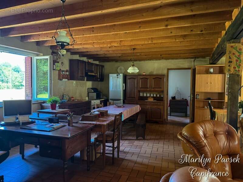 Maison à SERMENTIZON