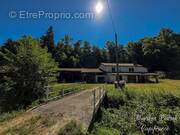 Maison à SERMENTIZON