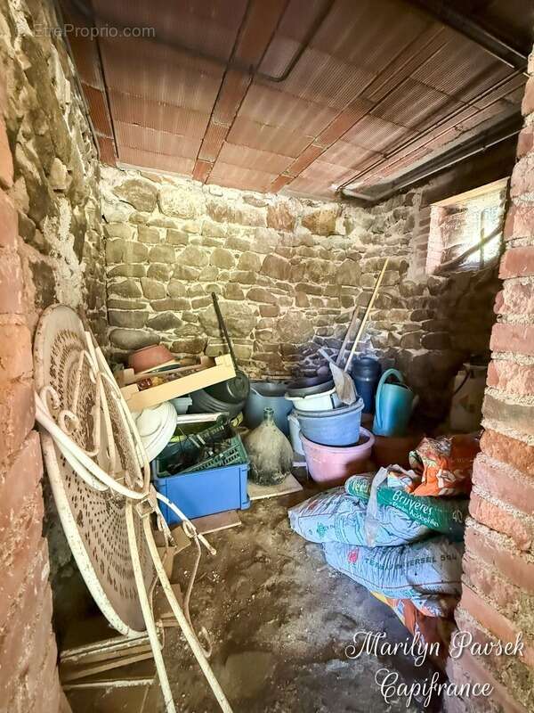 Maison à SERMENTIZON