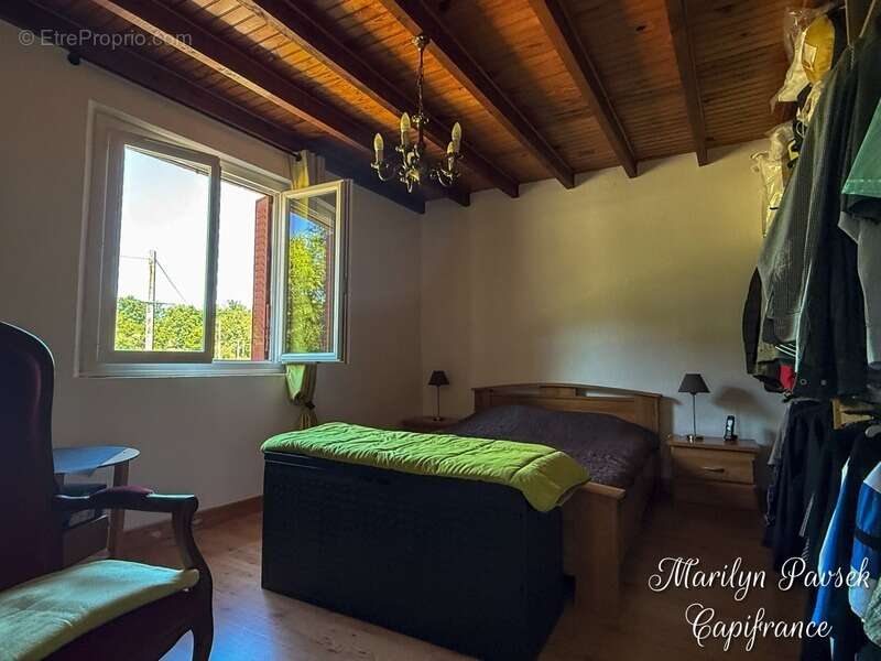 Maison à SERMENTIZON