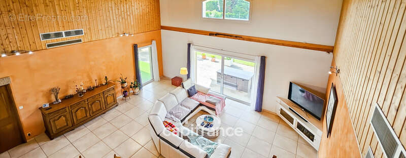 Maison à VERNOSC-LES-ANNONAY