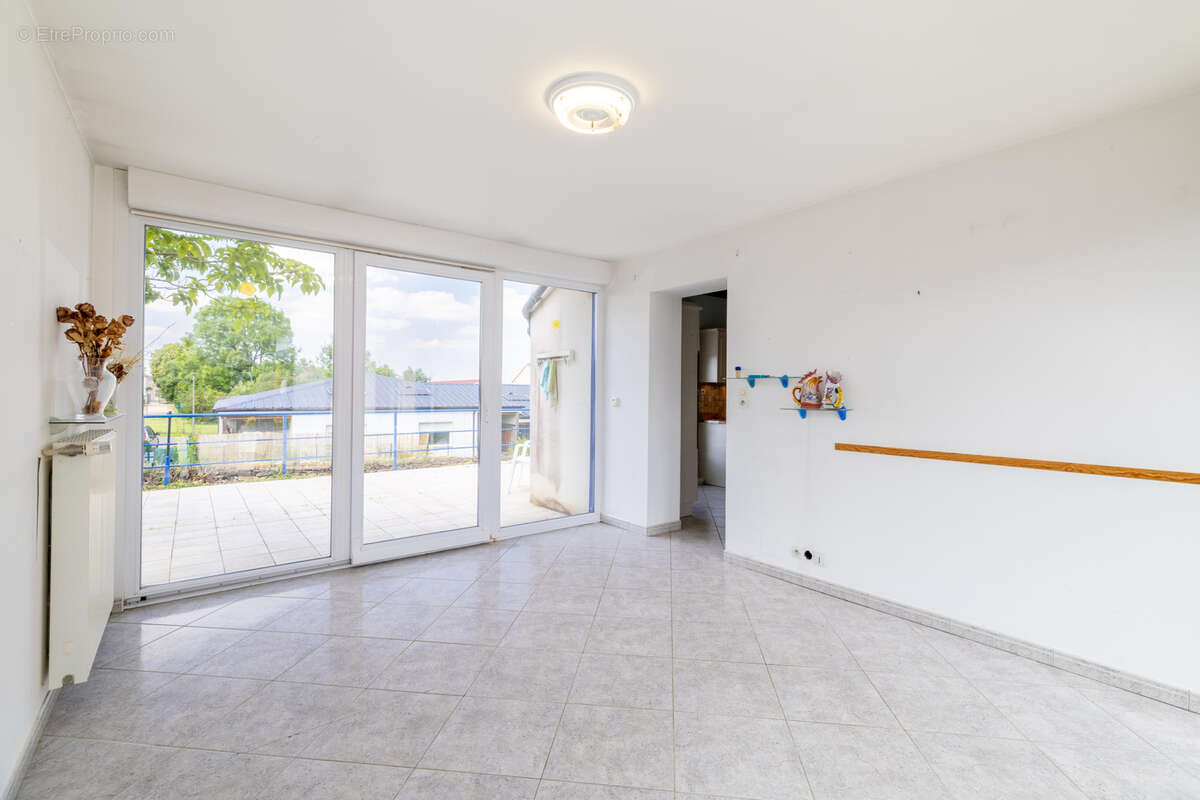 Maison à SAINTE-MARIE-AUX-CHENES