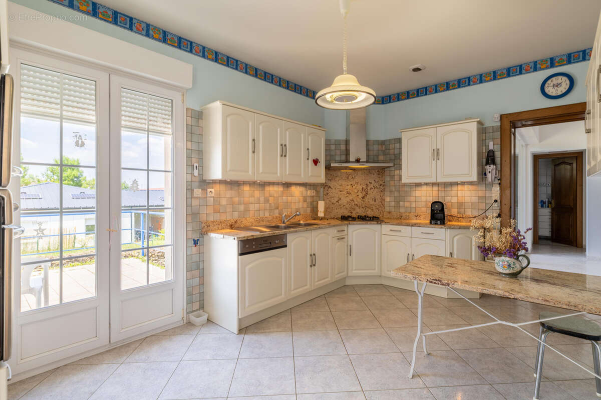 Maison à SAINTE-MARIE-AUX-CHENES