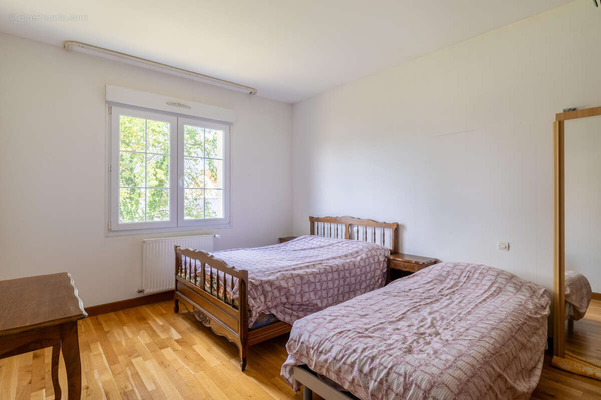 Maison à SAINTE-MARIE-AUX-CHENES