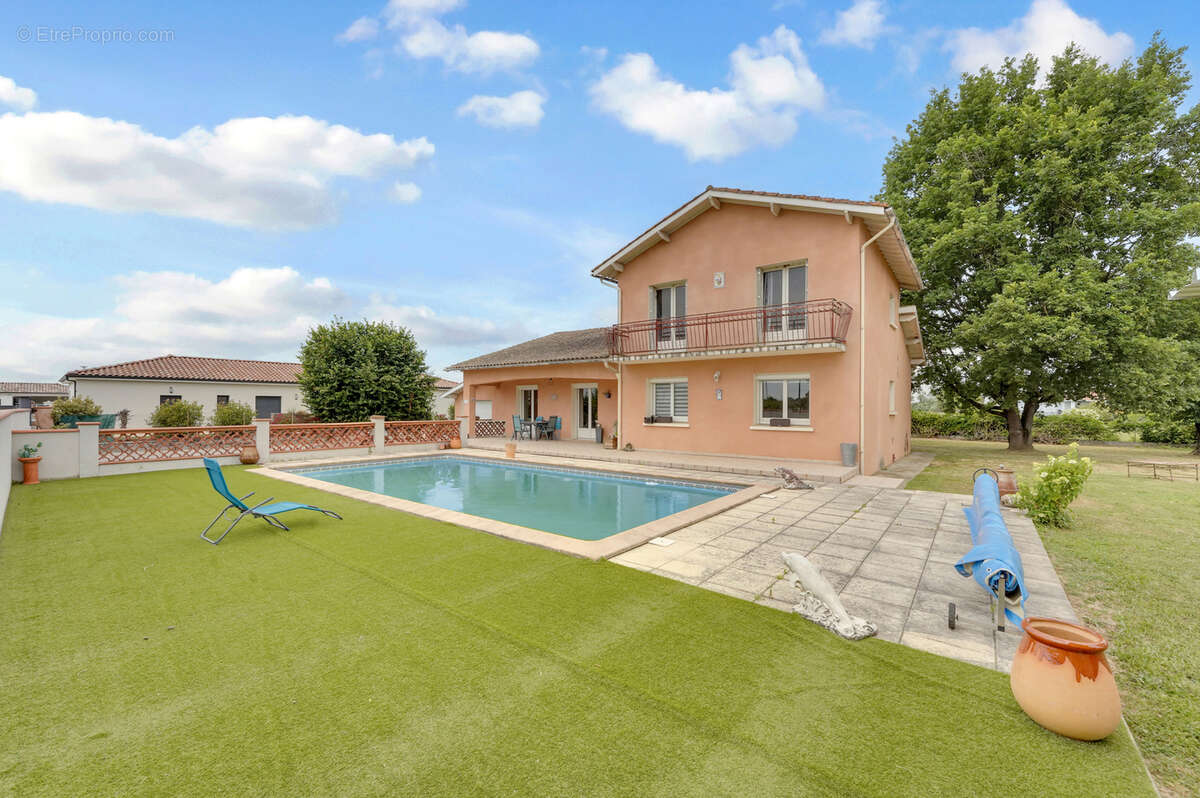 Maison à VERDUN-SUR-GARONNE