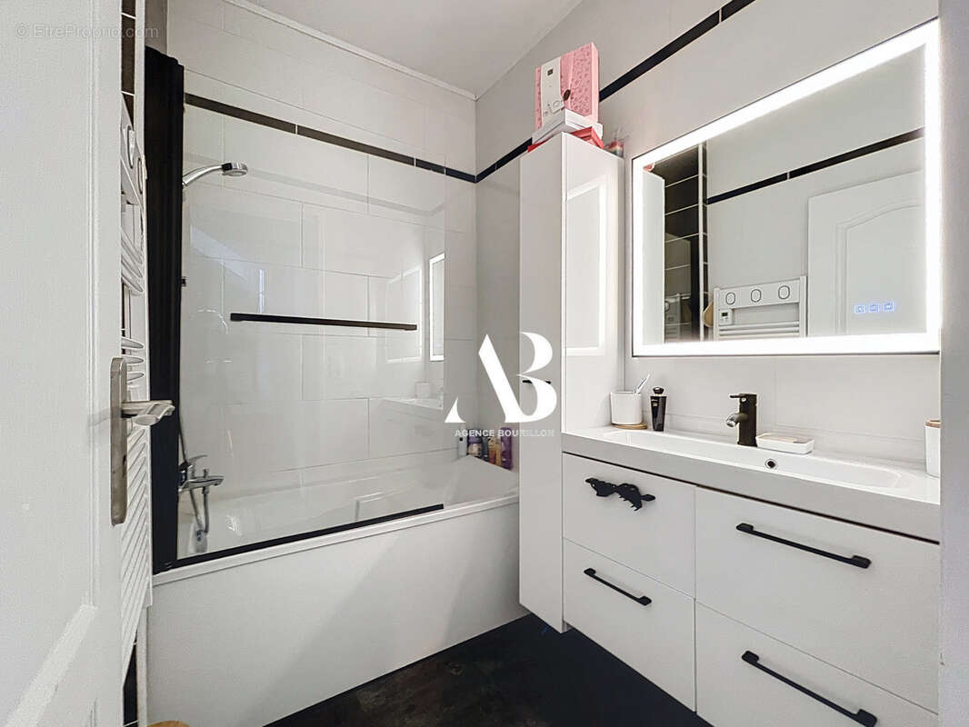 Maison à LA CHAPELLE-GAUTHIER