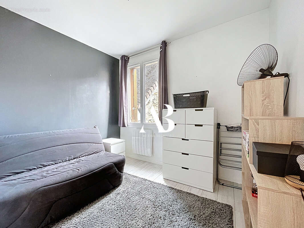 Maison à LA CHAPELLE-GAUTHIER