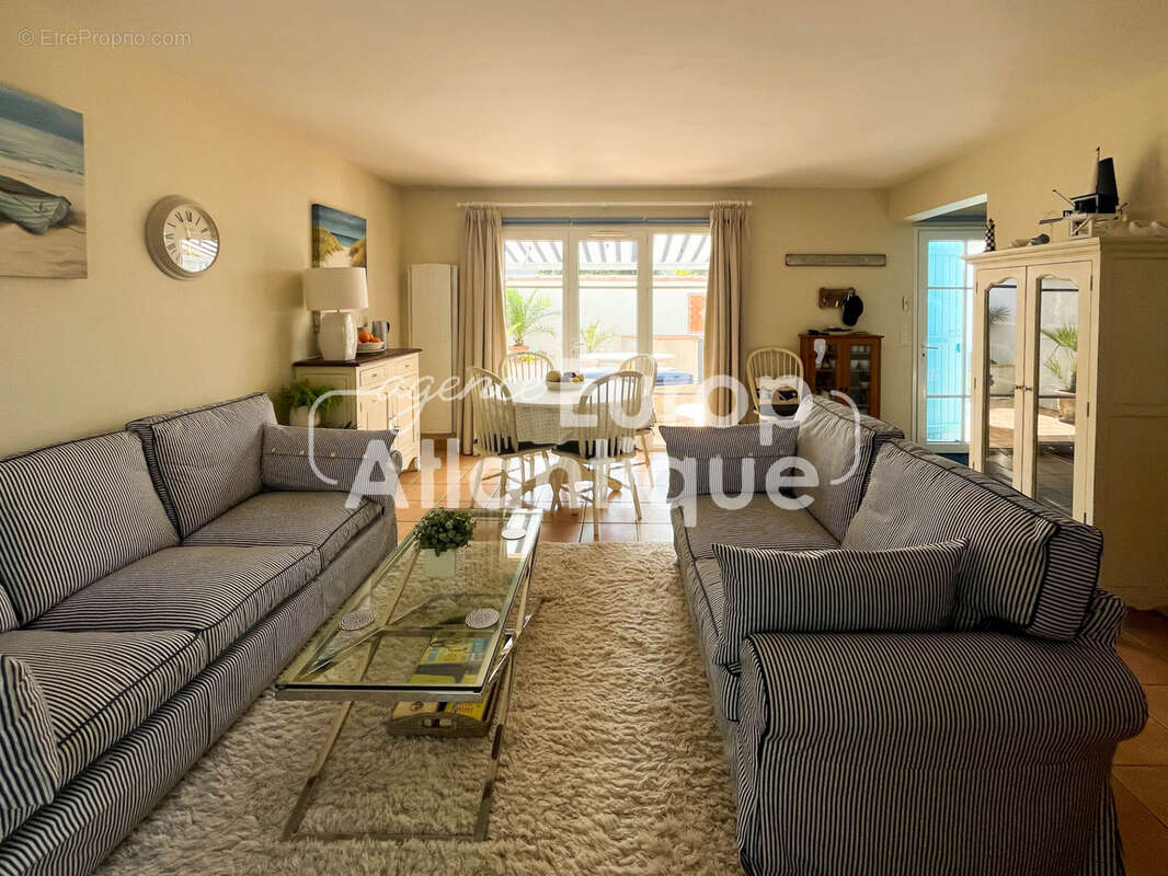 Maison à LES MATHES