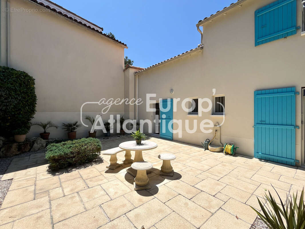 Maison à LES MATHES