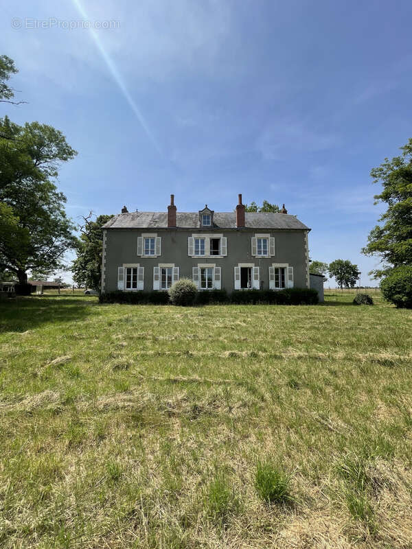 Maison à SUILLY-LA-TOUR