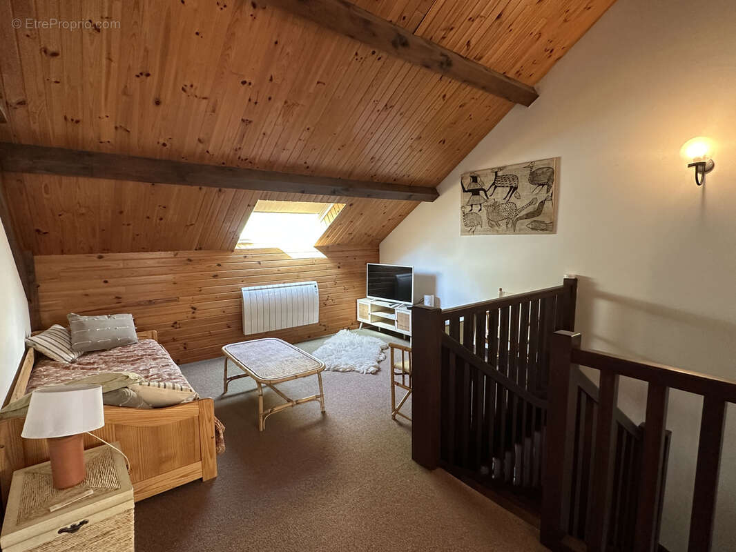 Maison à CETTE-EYGUN