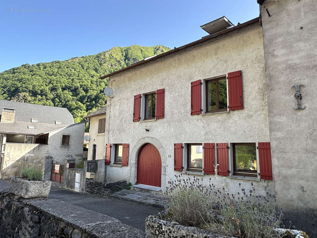 Maison à CETTE-EYGUN