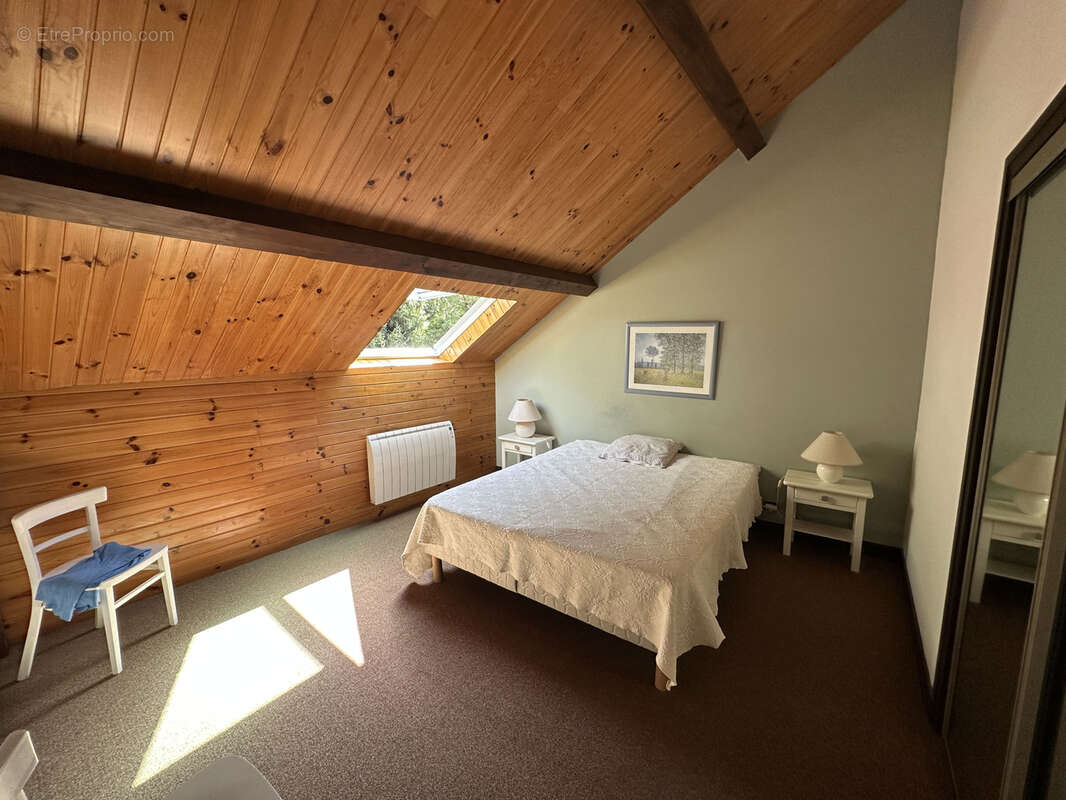 Maison à CETTE-EYGUN