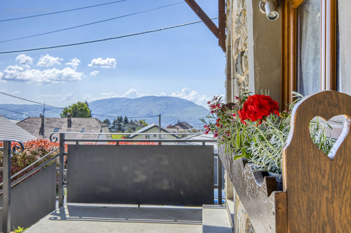 Maison à CRANVES-SALES