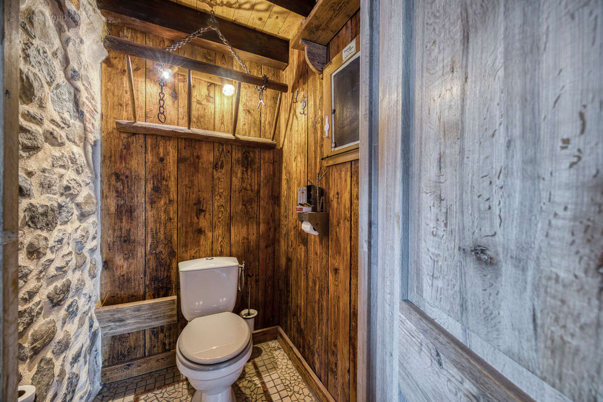 Maison à CRANVES-SALES