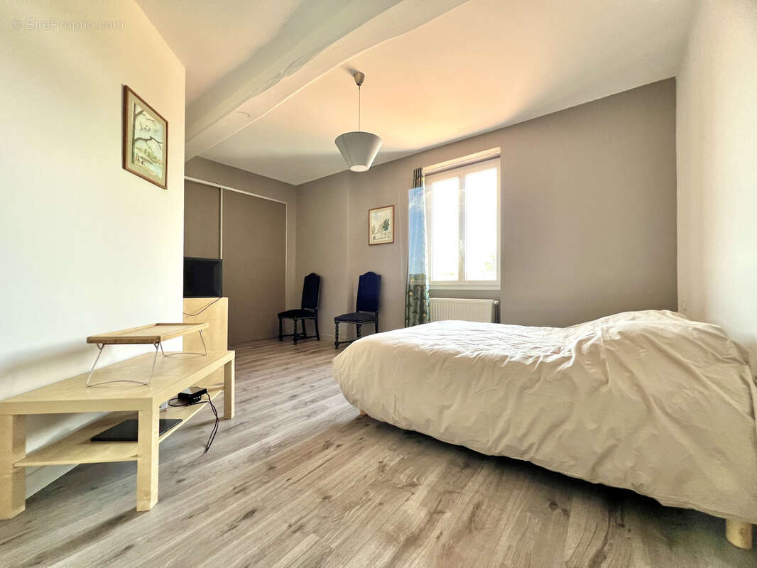 Maison à MONTVERDUN