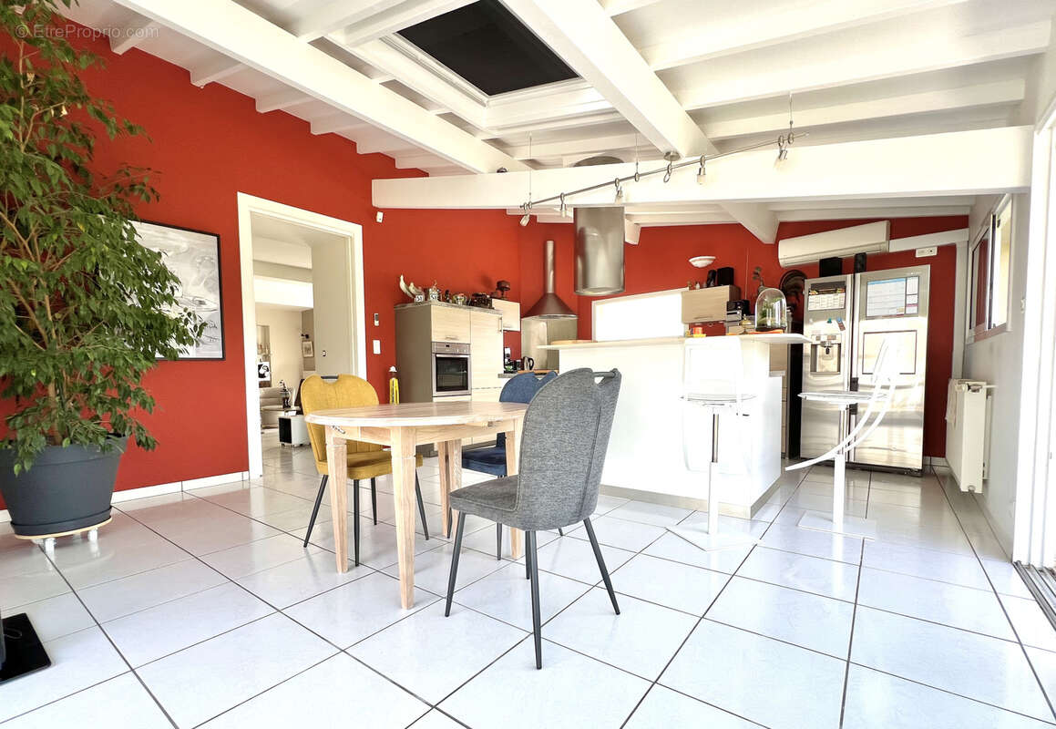 Maison à MONTVERDUN