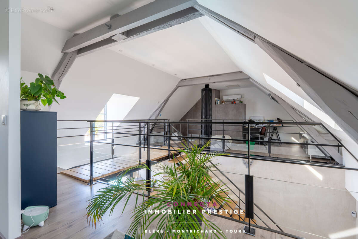 Maison à AZAY-SUR-CHER