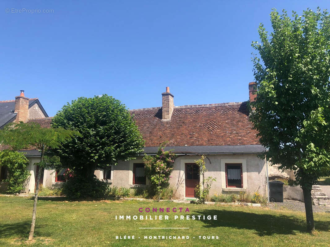 Maison à AZAY-SUR-CHER