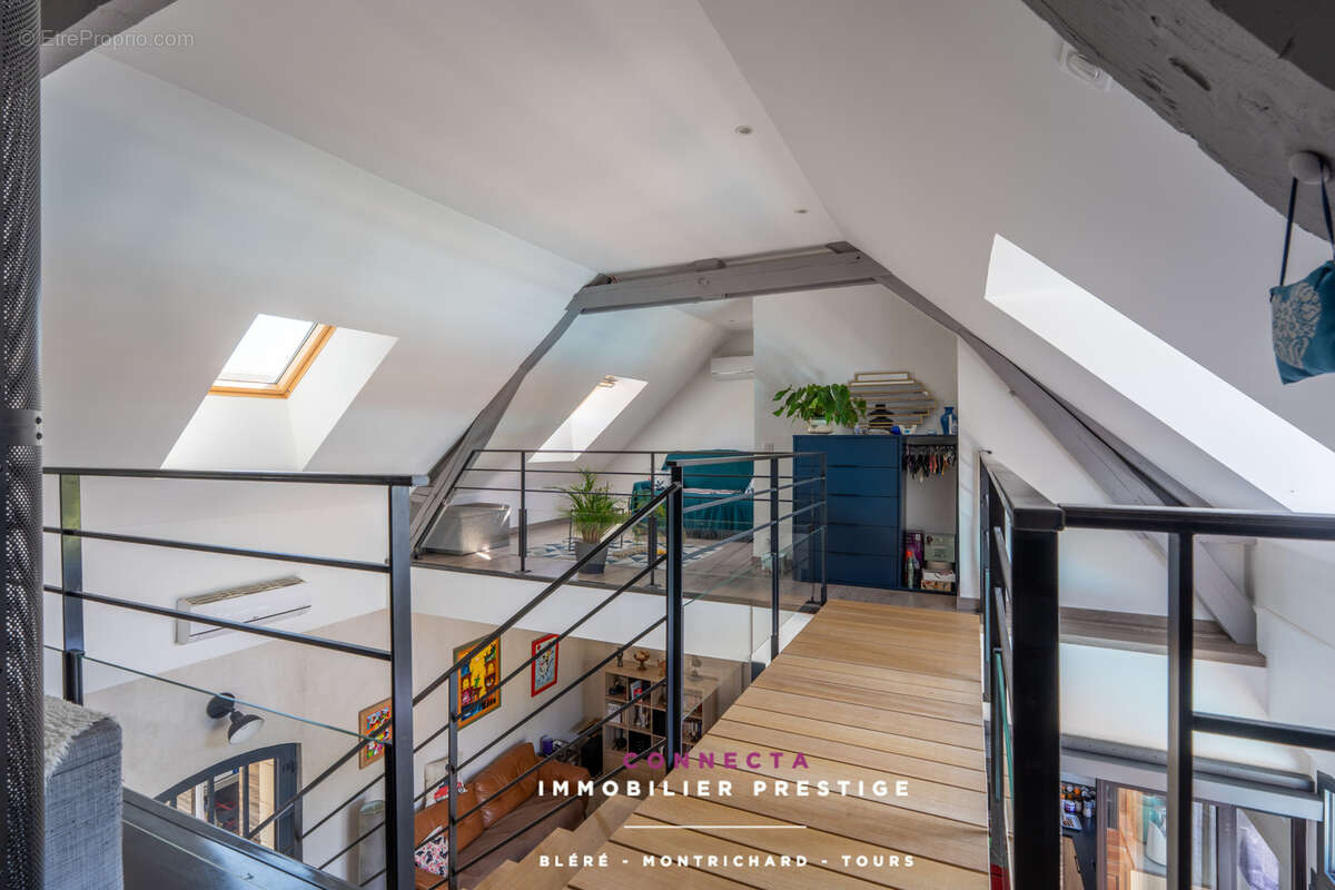 Maison à AZAY-SUR-CHER