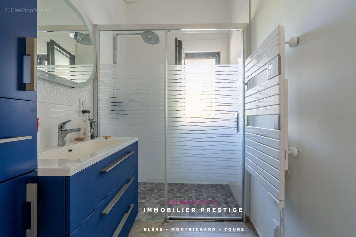 Maison à AZAY-SUR-CHER