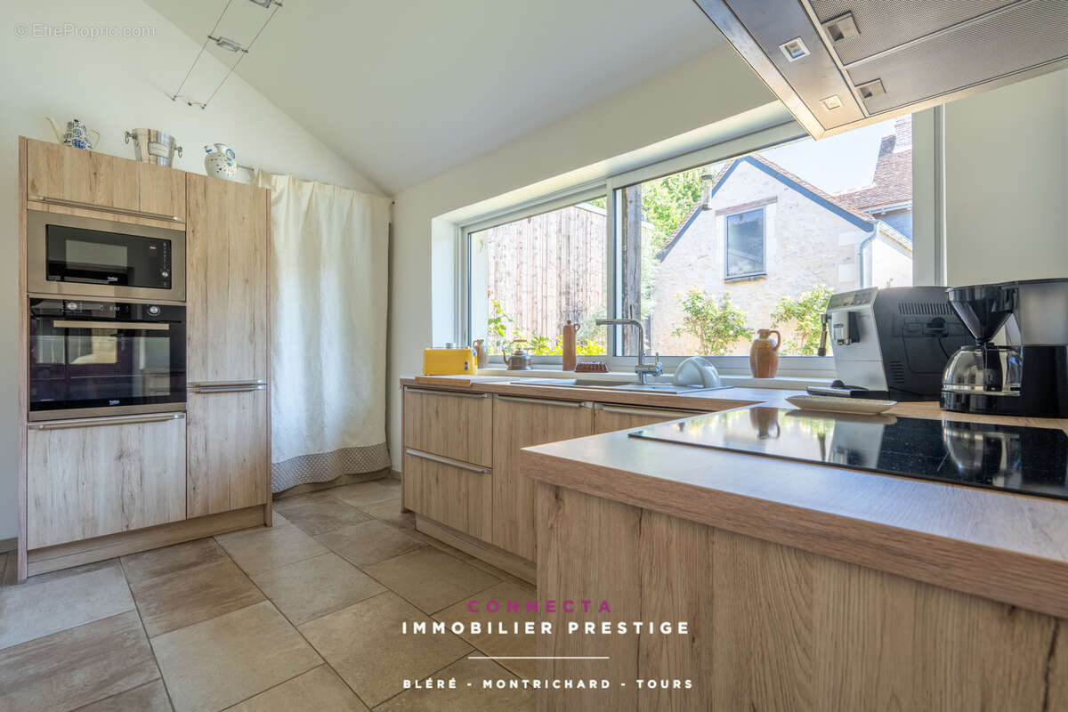 Maison à AZAY-SUR-CHER