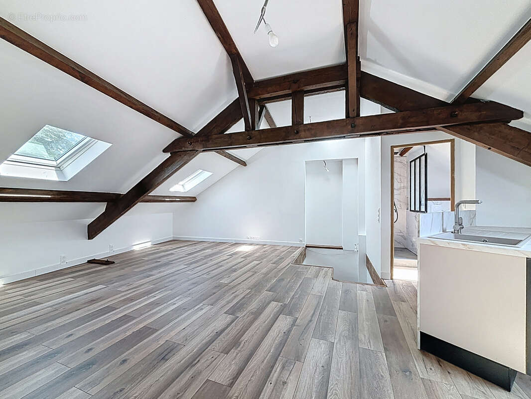 Appartement à AIX-LES-BAINS